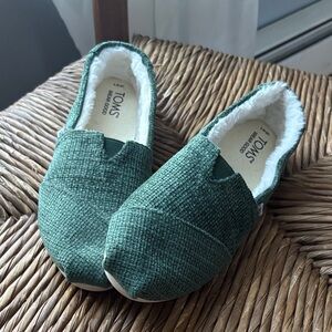 Toms Forest Green Textured Slip-Ons
